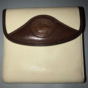 Dooney & Bourke Wallet Vintage Cream Brown